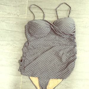 A Pea in the Pod Maternity Tankini